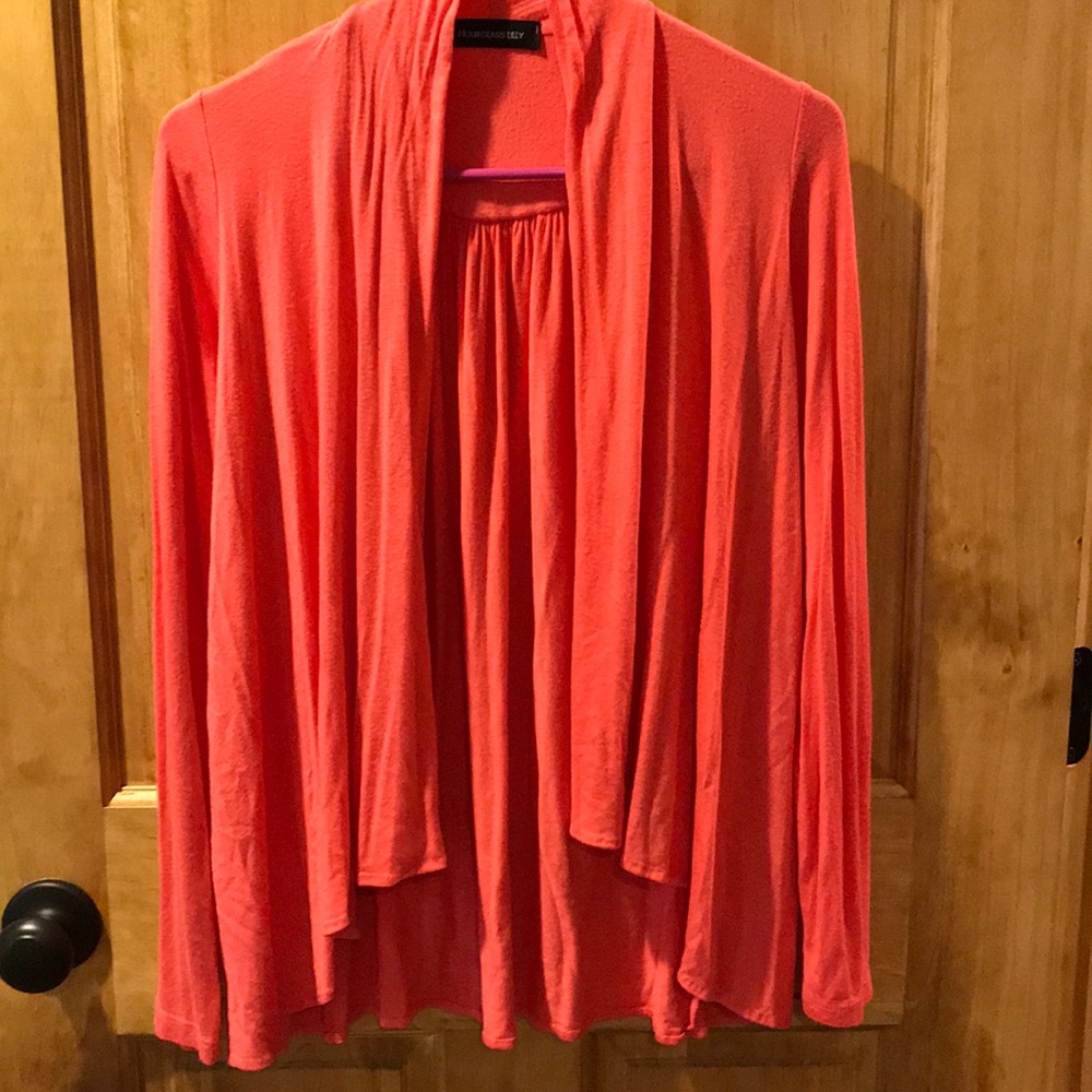 Hourglass lilly coral sweater